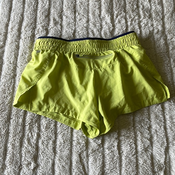 Fabletics Hali Run Short - Picture 2 of 4